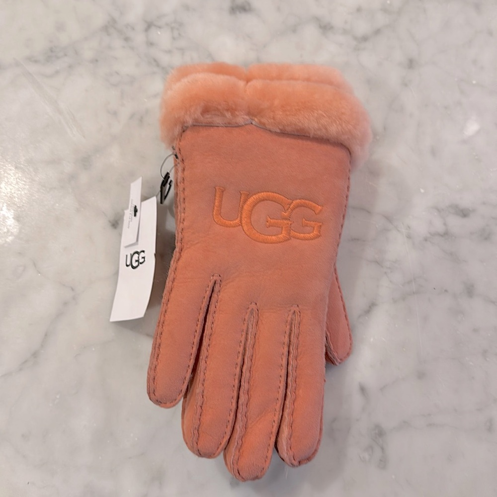 Ugg Pink Sheepskin Seamed Glove